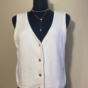 Minimalist Abercrombie & Fitch Cream Knit Vest
